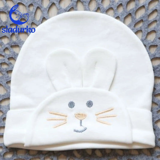 Шапка  със зайче