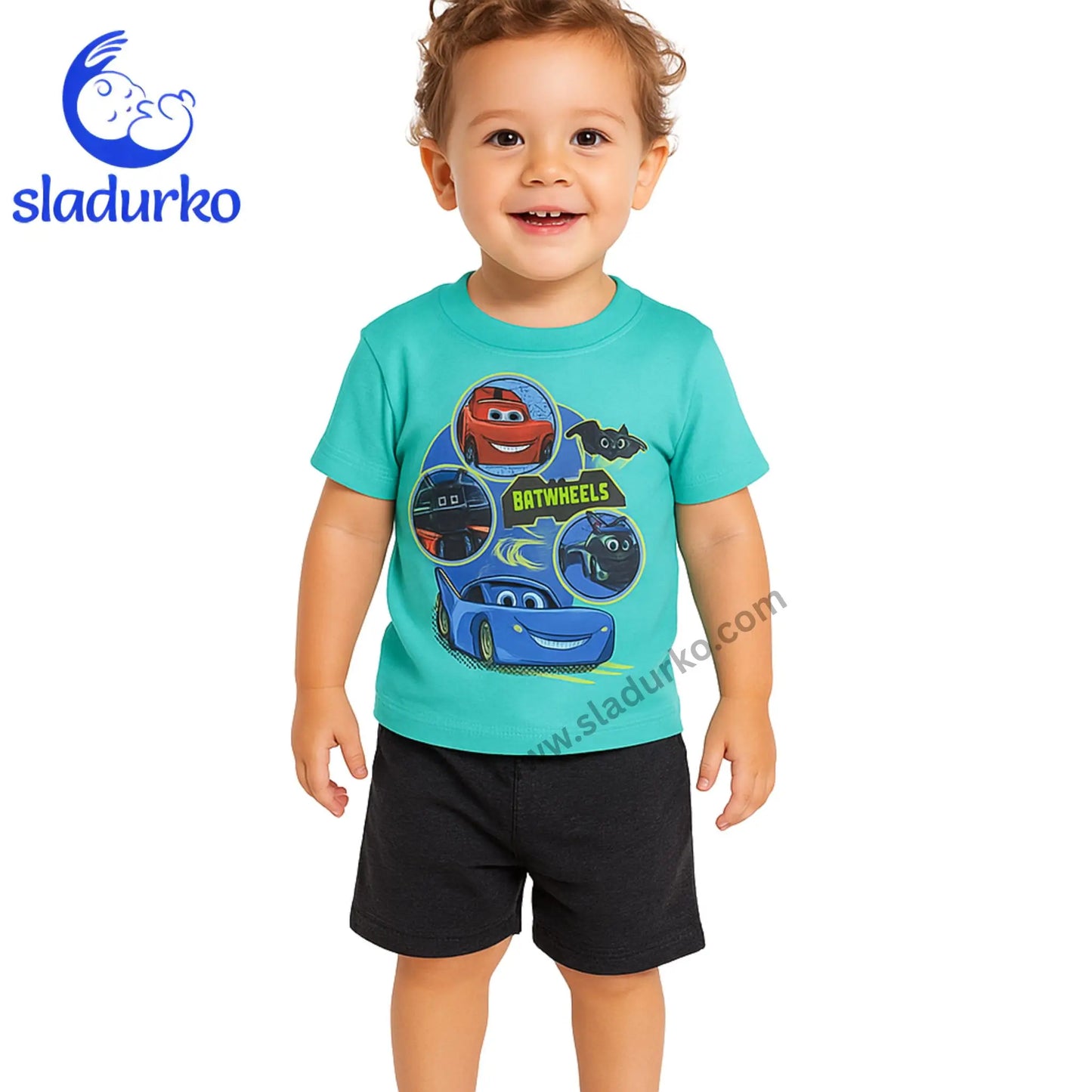 Летен комплект за момче - тениска и къси панталони