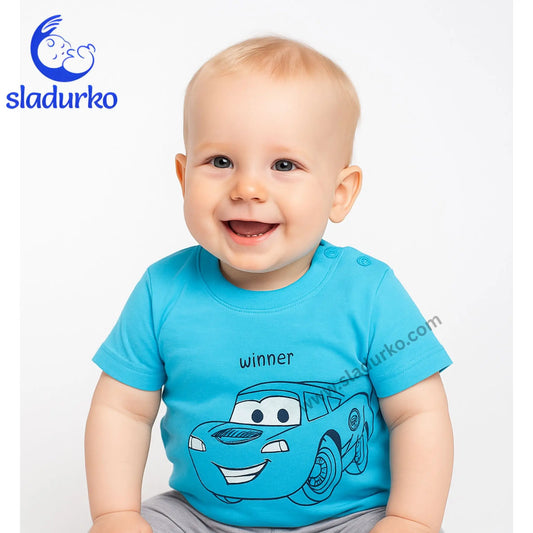 Светлосиня детска тениска с апликация на количка