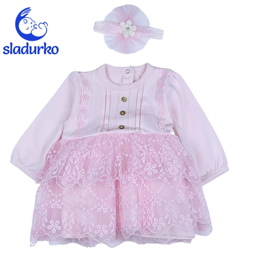 Розова рокля с дантела