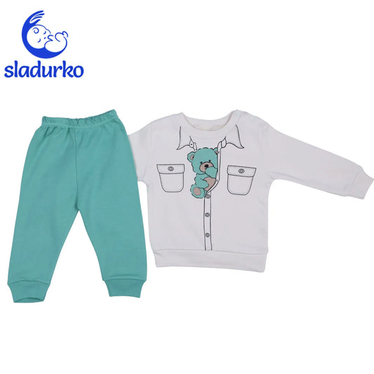 Блузка със закопчаване на рамотo и панталонки