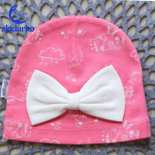 Весели шапки за момиче с панделка размер 6 -9