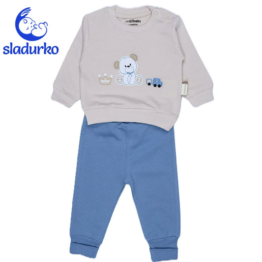 Бежова блузка и панталонки за момче