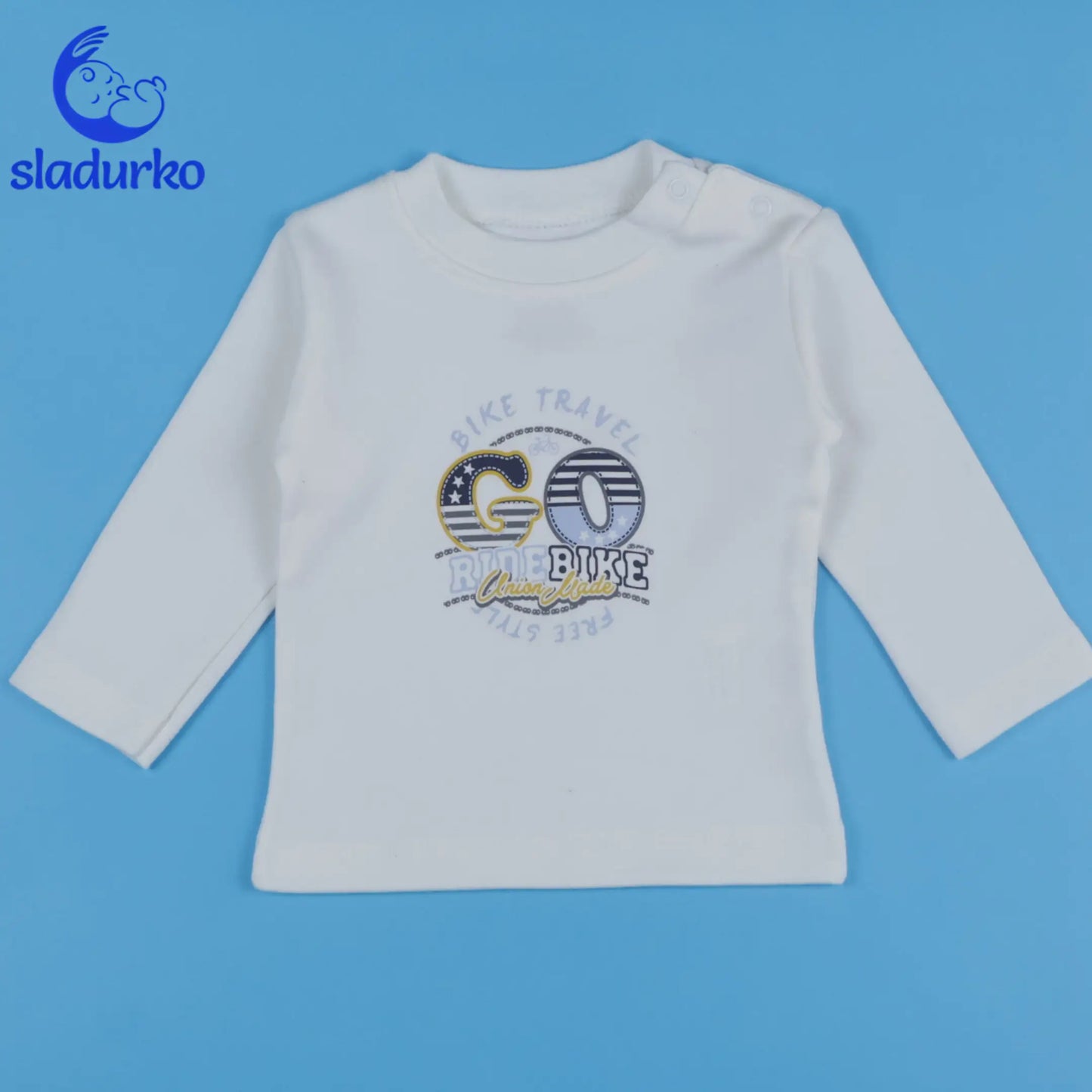 Комплект от три части за момче с дънкови панталонки